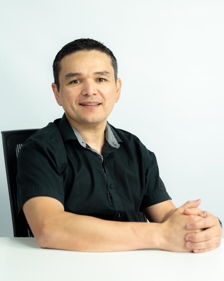 Melvin Aguirre Professional